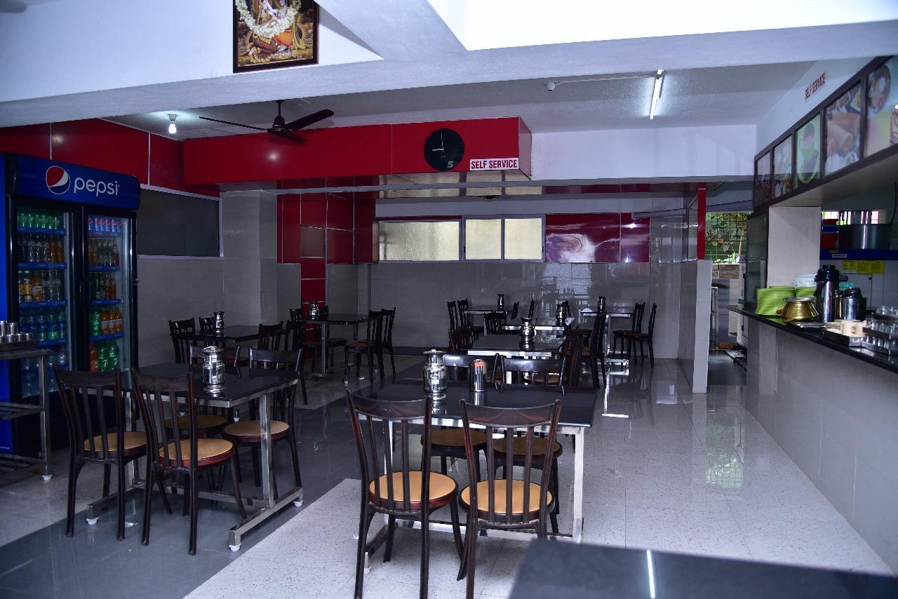 Iroomz Dwaraka Residency ベッラーリ エクステリア 写真