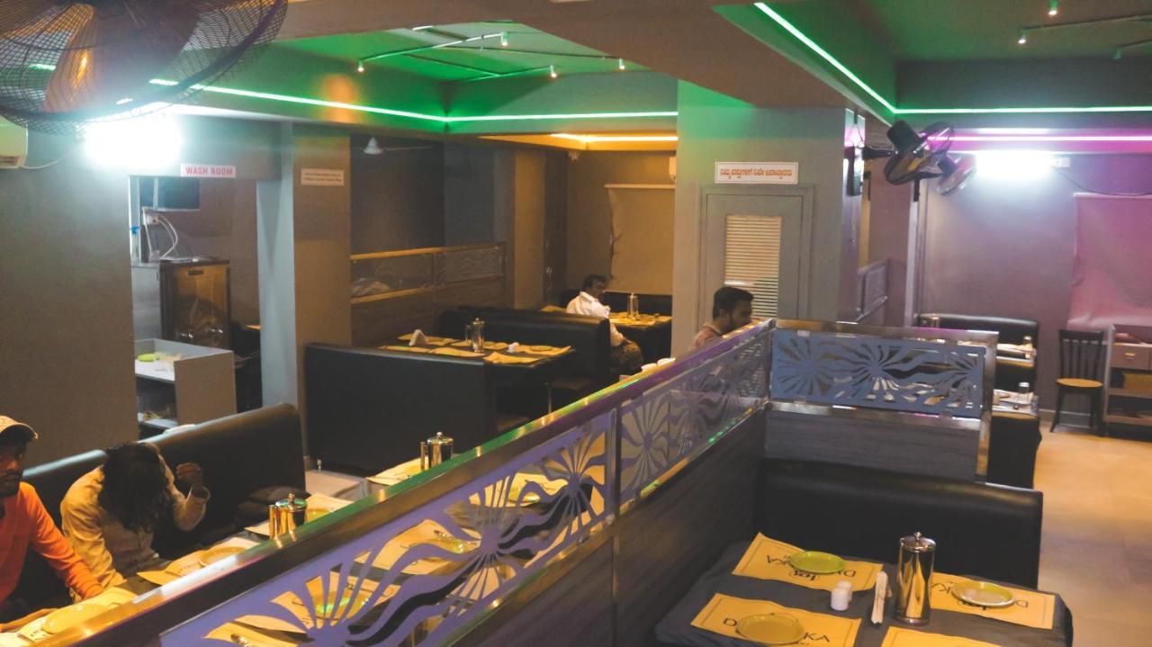 Iroomz Dwaraka Residency ベッラーリ エクステリア 写真